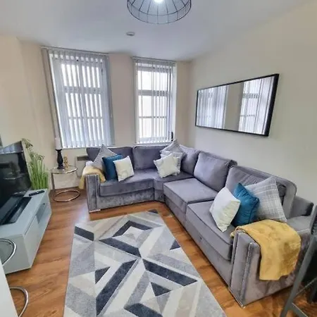 Apartment Centric 2br Duplex In *